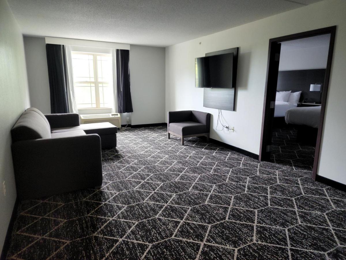 La Quinta Inn & Suites By Wyndham Lake George Kültér fotó