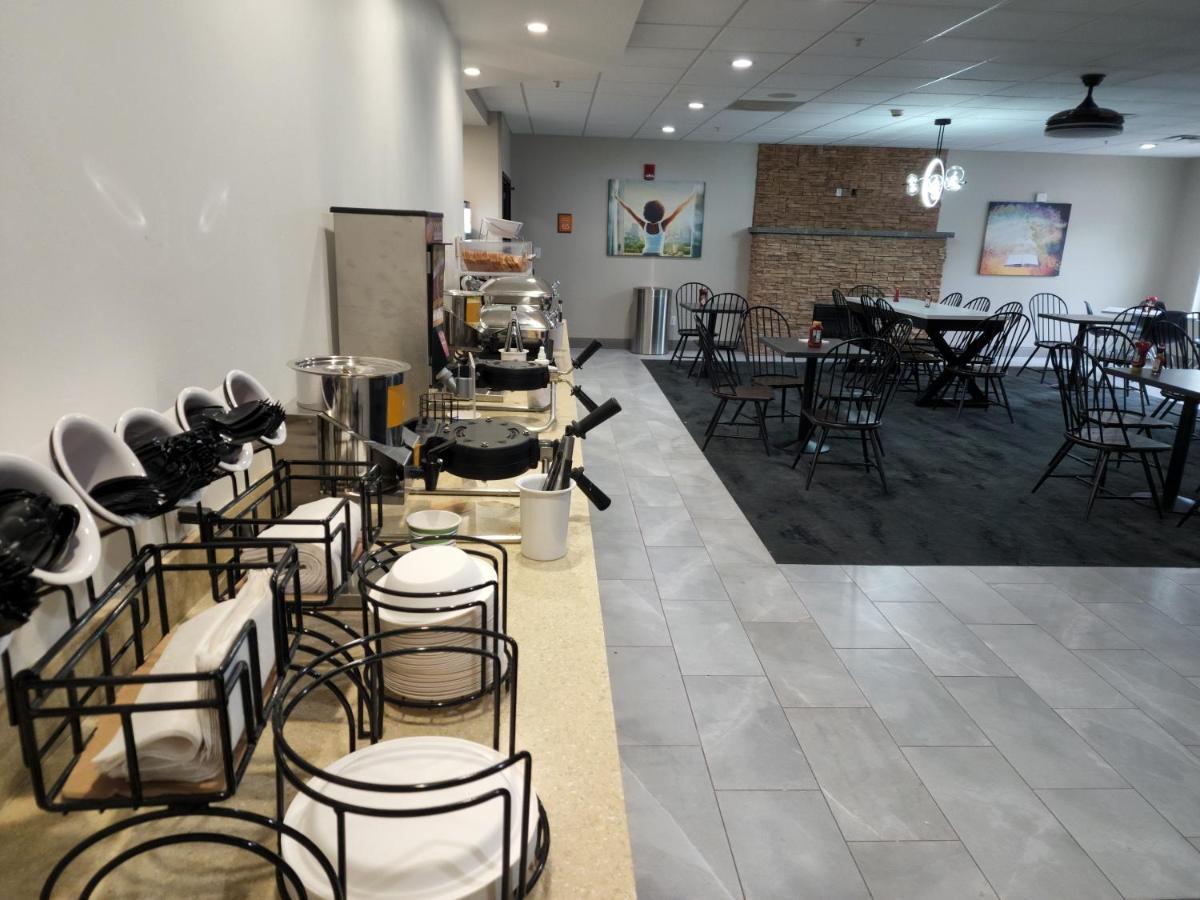 La Quinta Inn & Suites By Wyndham Lake George Kültér fotó