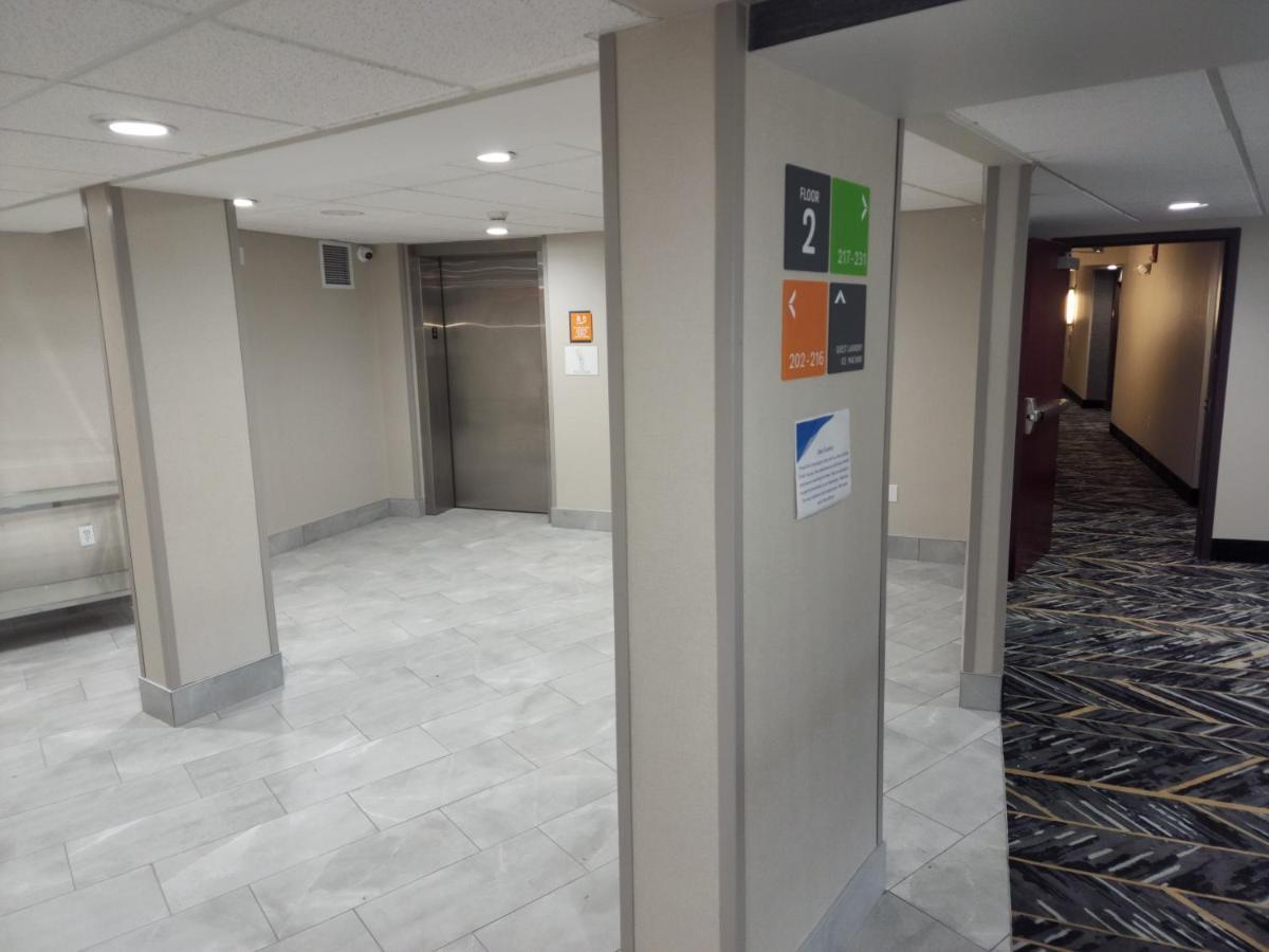 La Quinta Inn & Suites By Wyndham Lake George Kültér fotó