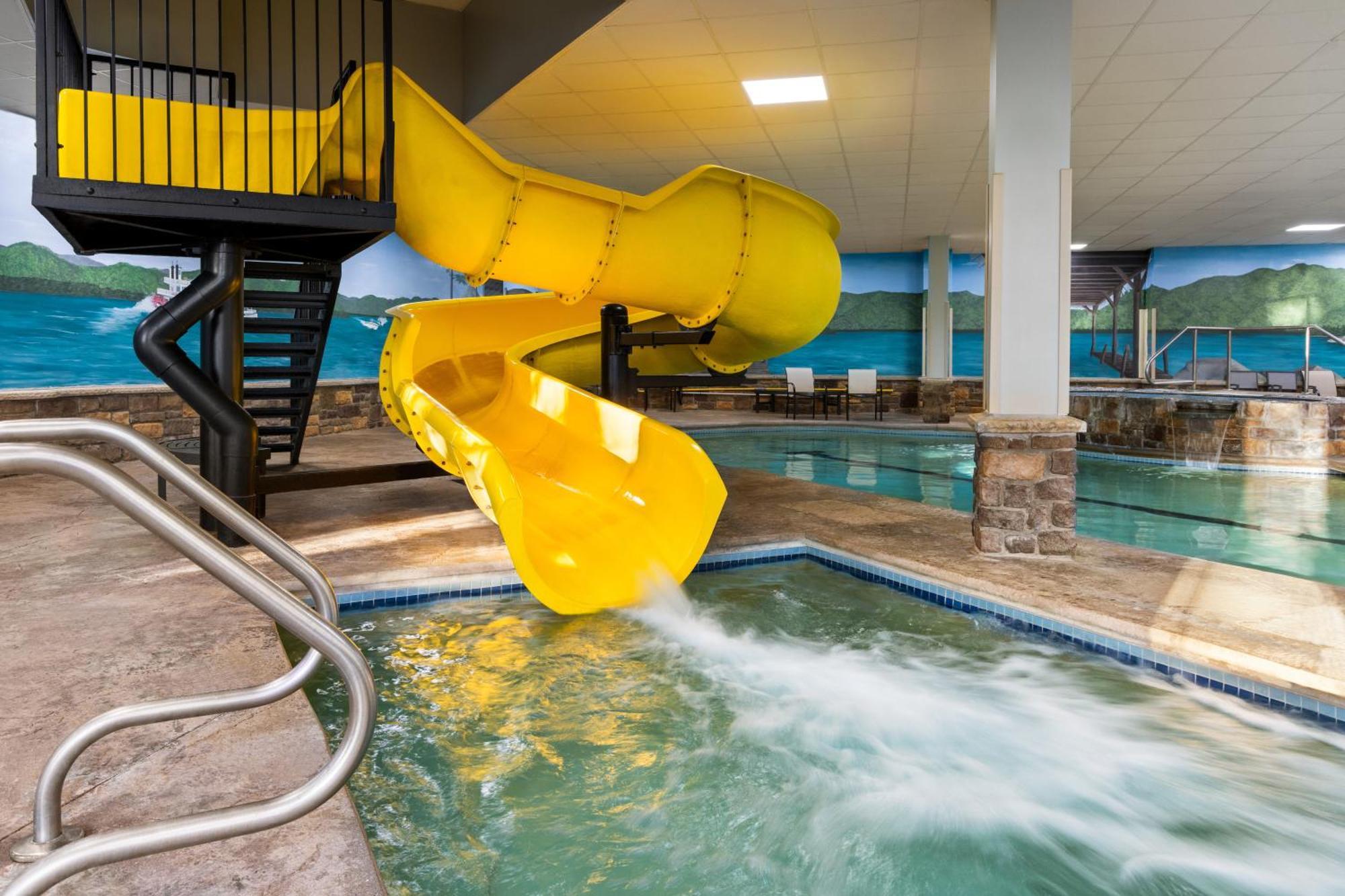 La Quinta Inn & Suites By Wyndham Lake George Kültér fotó