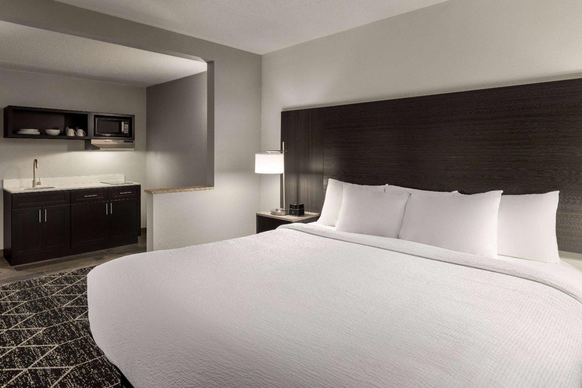 La Quinta Inn & Suites By Wyndham Lake George Kültér fotó